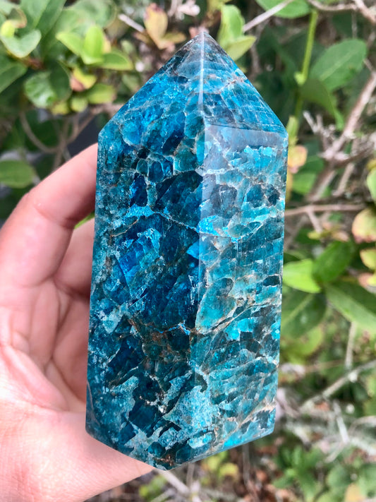 Blue Apatite Tower * Dull Tip