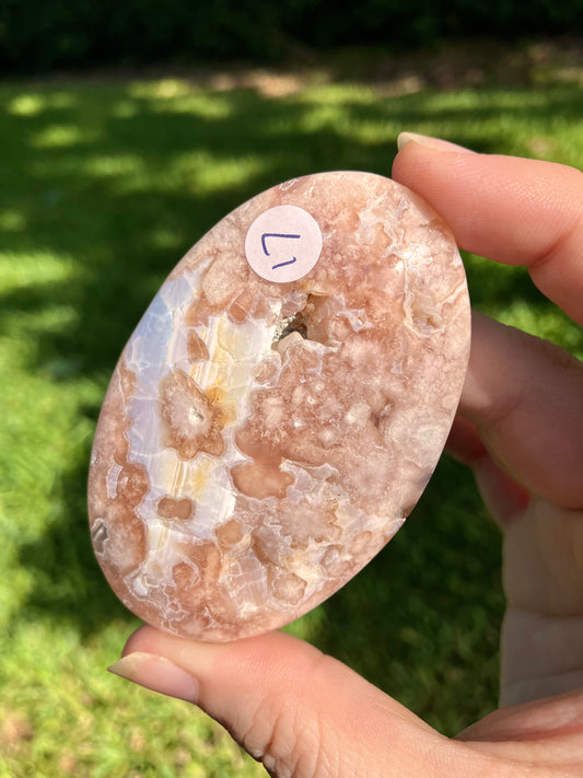 Flower Agate Palm Stone