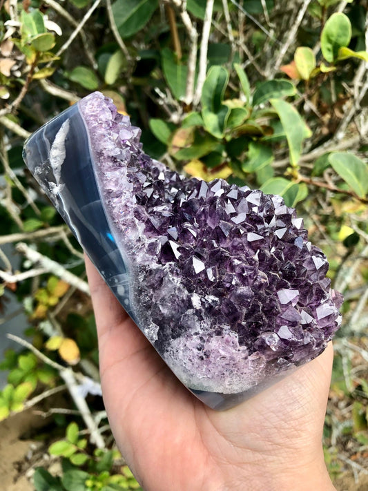 Amethyst w. Agate Banding