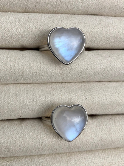 Moonstone Flashy Heart Adjustable Ring - S925